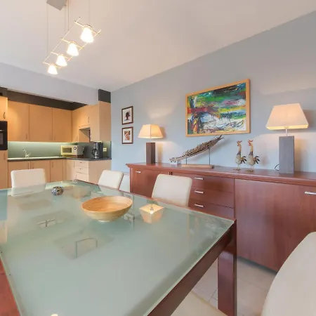 Goldsands Ii By Interhome Daire De Haan